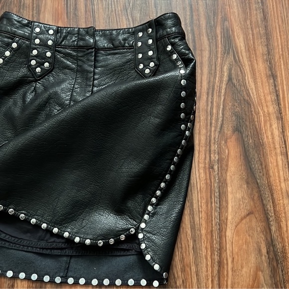 MINKPINK Nikita studded faux leather black skirt large - Picture 3 of 8